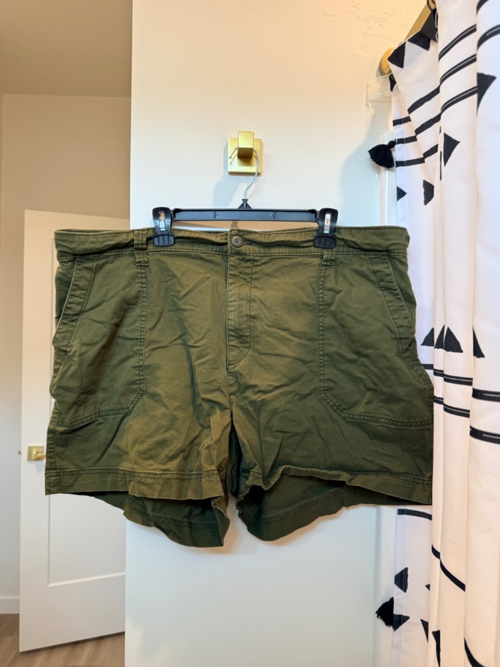 Old Navy XXL High Rise Chino 4" Green Shorts - Very Good